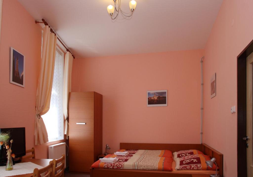 Penzion Ceska Koruna Caslav Room photo