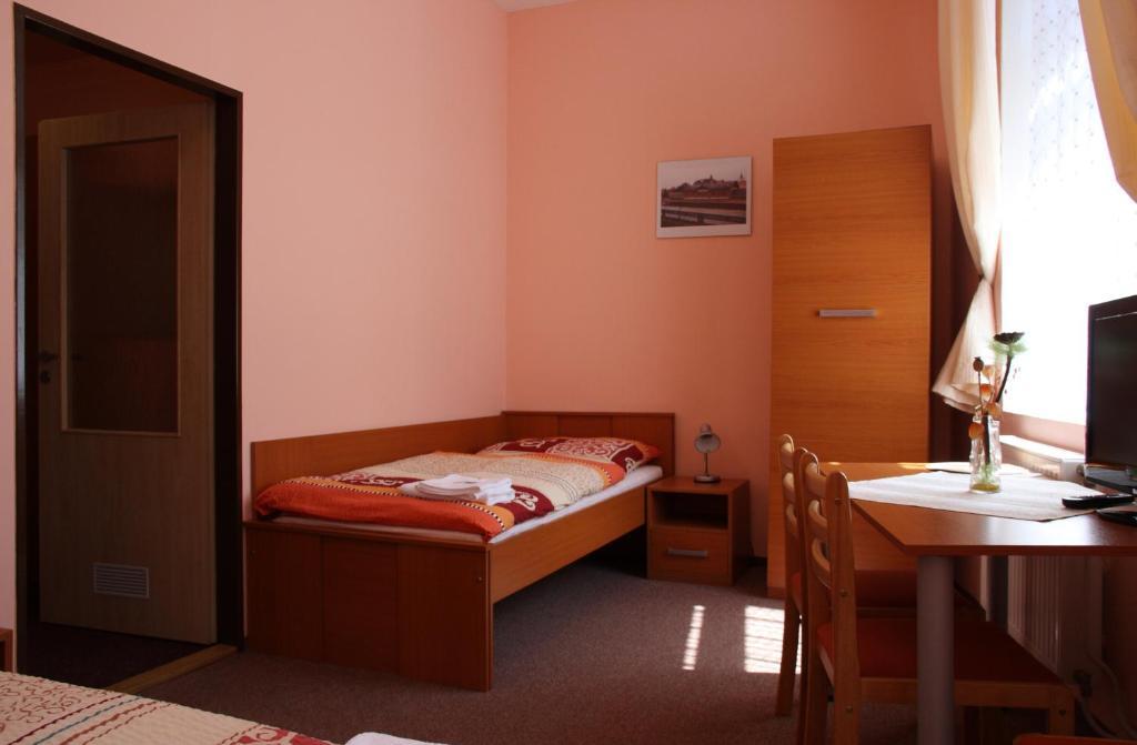 Penzion Ceska Koruna Caslav Room photo